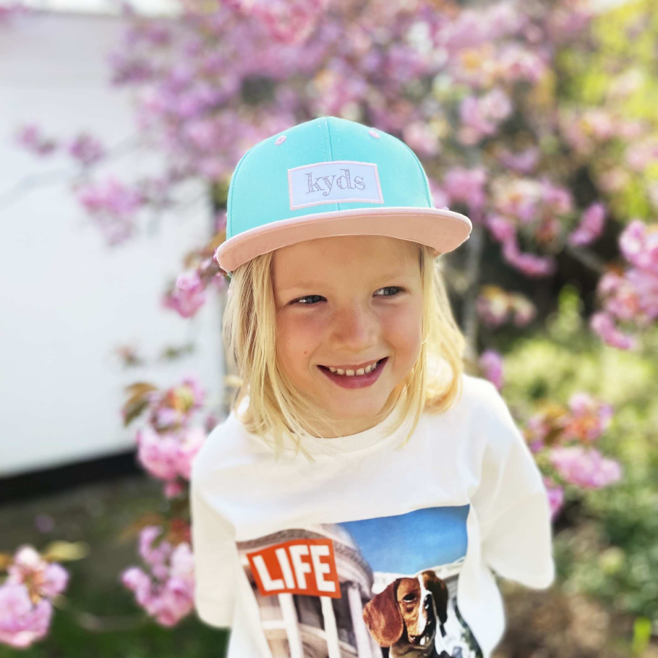 Kinder Snapback Cap - Pure Bubble Gum